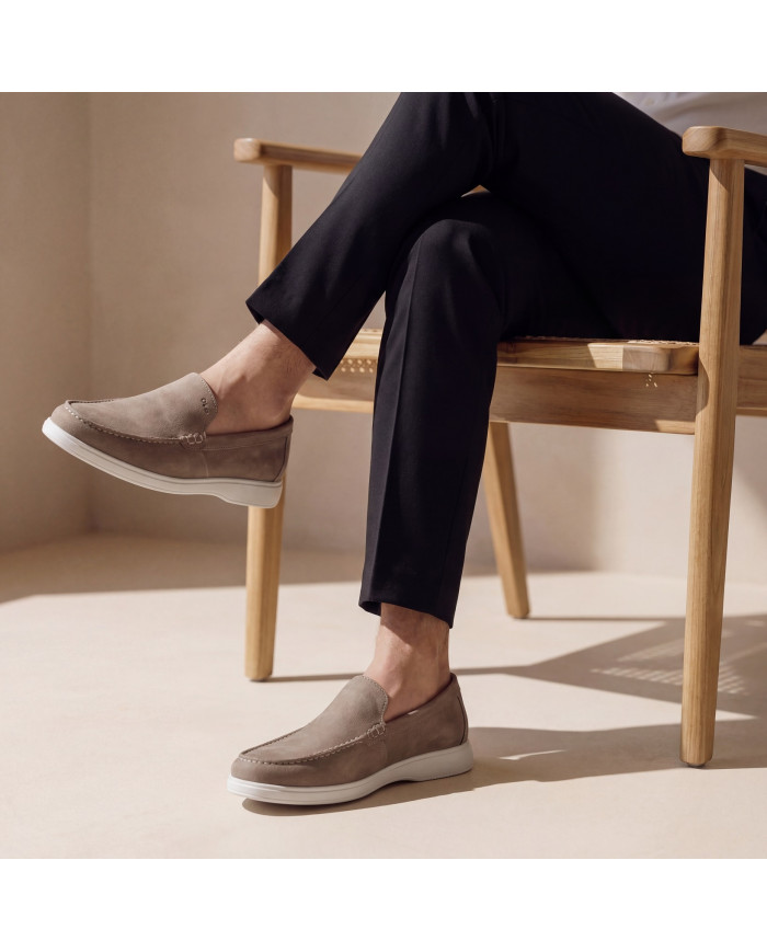 Cravate.tn | Mocassin en cuir nubuck grège sans lacets