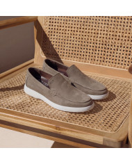 Cravate.tn | Mocassin en cuir nubuck grège sans lacets