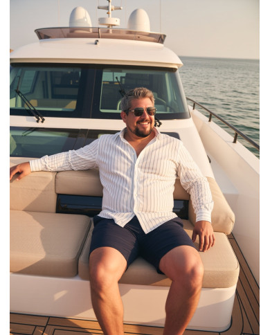 Chemise grande taille Col ouvert blanche avec rayure vert 100% coton aspect lin