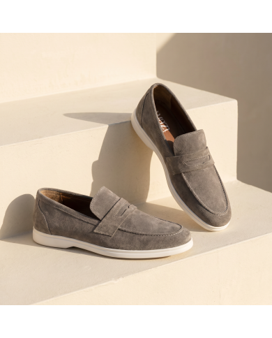 Mocassin college homme en nubuck gris