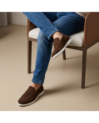 Mocassin college homme en nubuck marron