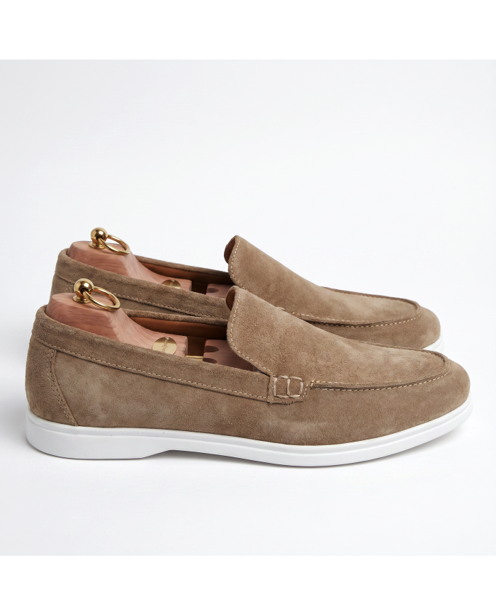 Mocassin homme en nubuck beige taupe