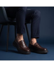 Mocassin en cuir à semelle Crantée en marron