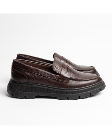 Mocassin en cuir à semelle Crantée en marron