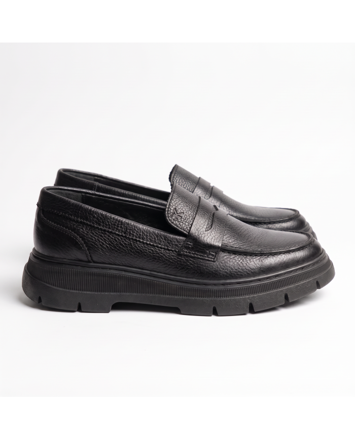 Mocassin en cuir à semelle Crantée en noir