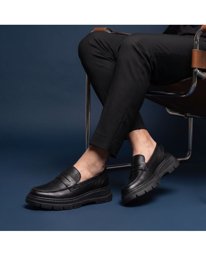 Mocassin en cuir à semelle Crantée en noir