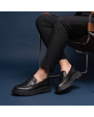 Mocassin en cuir à semelle Crantée en noir
