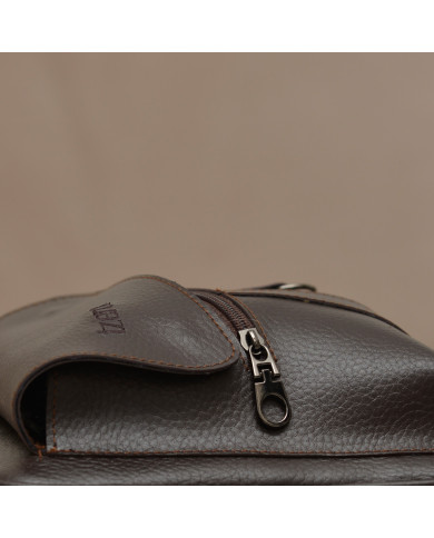 Sac de voyage avec bandoulière Marron foncé grainé izem Sac de voyage avec bandoulière Marron foncé grainé izem