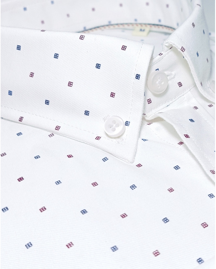 Chemise col boutonné Blanche avec des petits carreaux imprimés