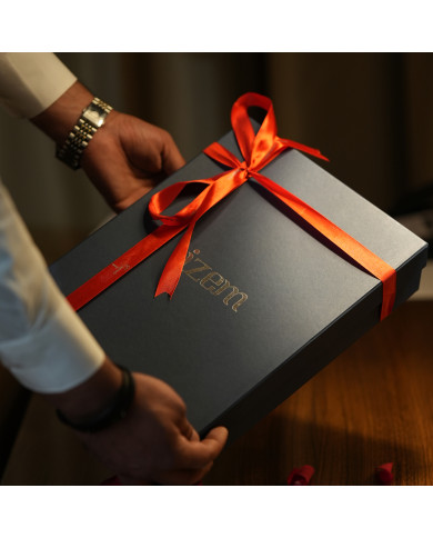 Coffret Cravate et chemise col ouvert en popeline stretch avec bouton cachés et bouton de manchettes luxe Coffret Cravate et chemise col ouvert en popeline stretch avec bouton cachés et bouton de manchettes luxe