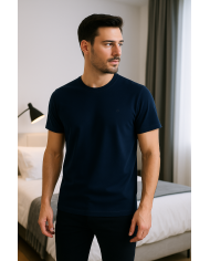 T-shirt bleu marine col rond 100% coton T-shirt bleu marine col rond 100% coton